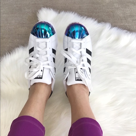 🆕 ADIDAS Originals Superstar Fashion Sneakers - Picture 3 of 8